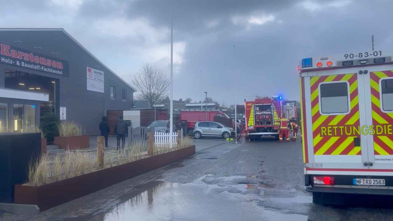 Feuer in Keitum. Großer Einsatz der Feuerwehr