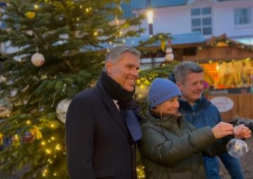 Wintermarkt auf Sylt - Der Lions Club und die Christbaumkugeln