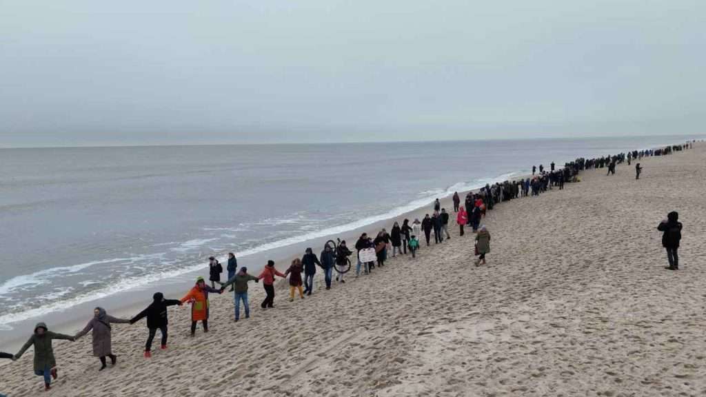 Sylt News. Hand in Hand gegen rechts.