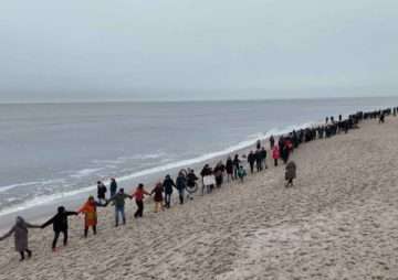 Sylt News. Hand in Hand gegen rechts.