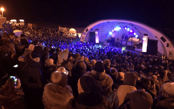 Große Silvester Open-Air Party: Feiern direkt am Flutsaum