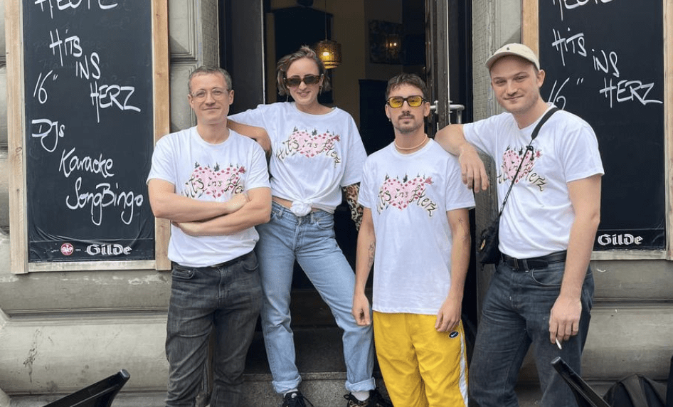 DIE DISKONIGHT IN DER GALAXIS - Hits ins Herz im Hotel Roth