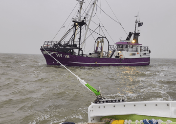 David hilft Goliath im Lister Watt auf Sylt: Seenotretter retten Fischkutter 100 Mit dem Seenotrettungsboot HORST HEINER KNETEN der DGzRS befreien die Seenotretter einen dänischen Fischkutter aus seiner misslichen Lage.