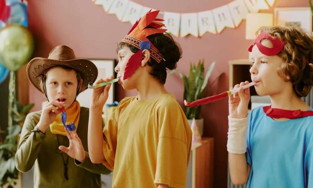 Bunt, Laut, Westerland: SYLT feiert mit euch die Kindermaskerade!