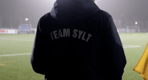 Mission Aufstieg: Team Sylt unter Flutlicht gefordert