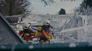 Sylt Video - Flammen-Inferno in Westerland: Gasofen-Explosion zerstört Friedhofsgärtnerei
