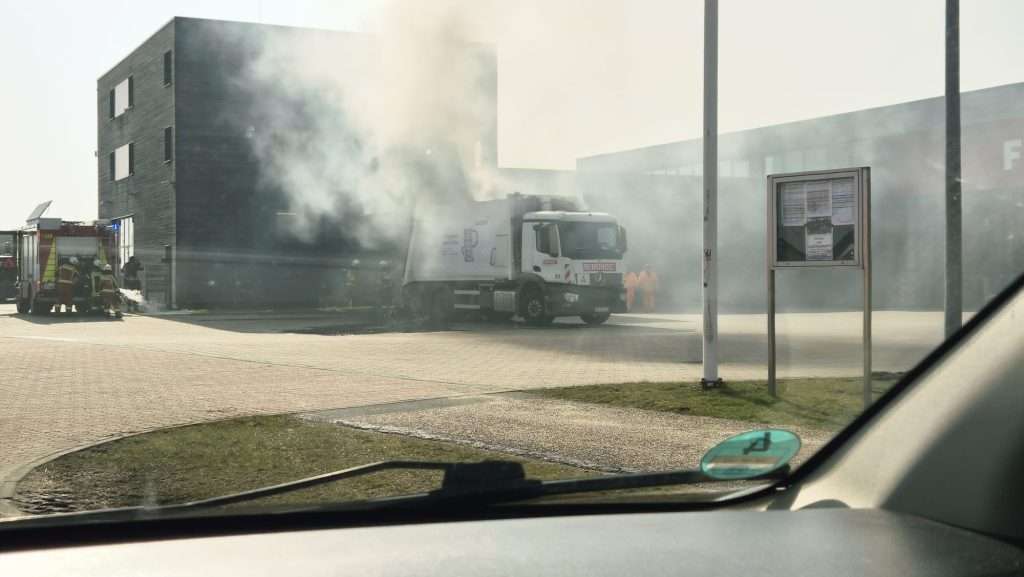 Feuer auf Sylt: Wenn der Müllberg die Feuerwehr besucht