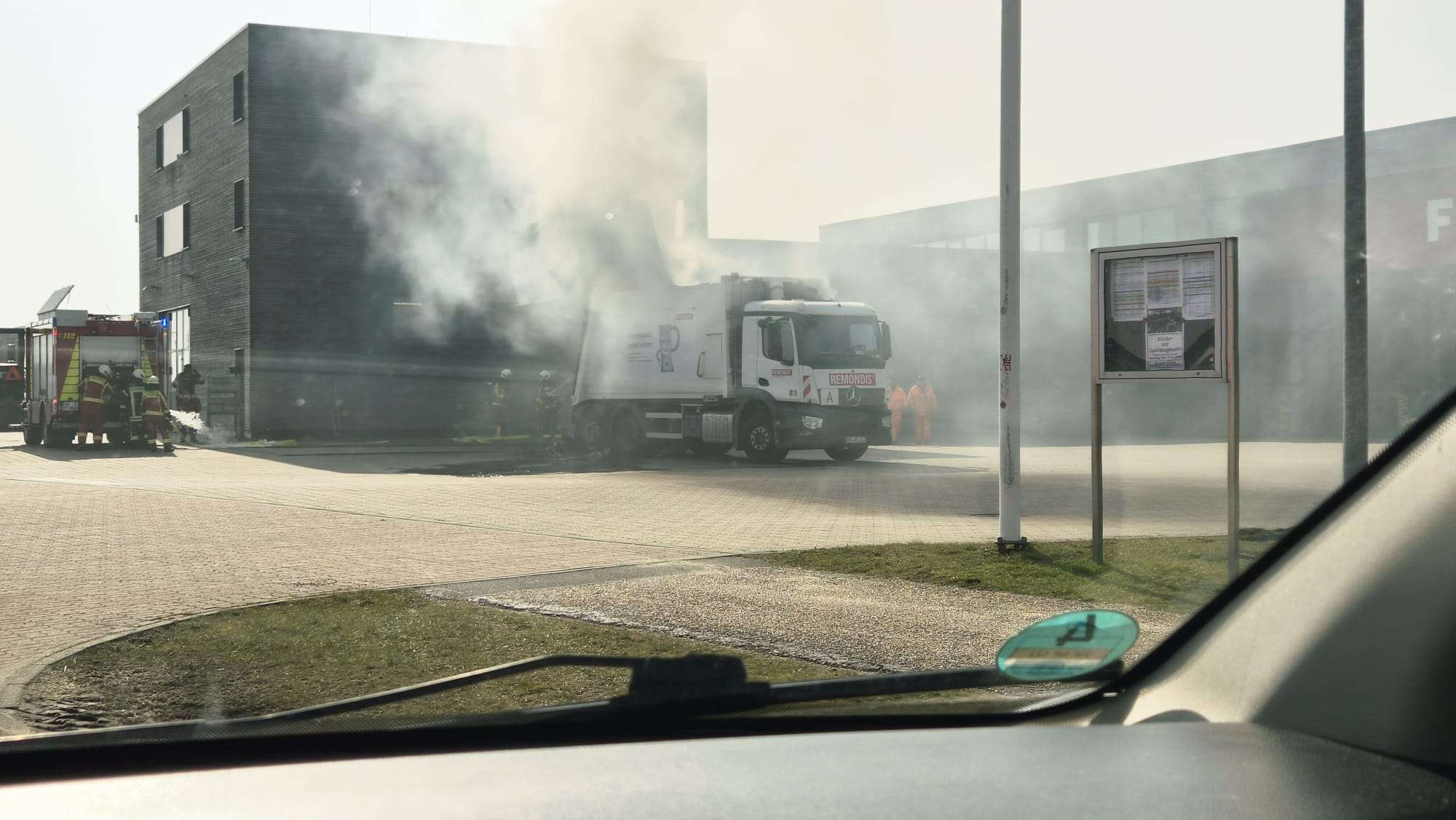Feuer auf Sylt: Wenn der Müllberg die Feuerwehr besucht 1 Feuer auf Sylt: Wenn der Müllberg die Feuerwehr besucht