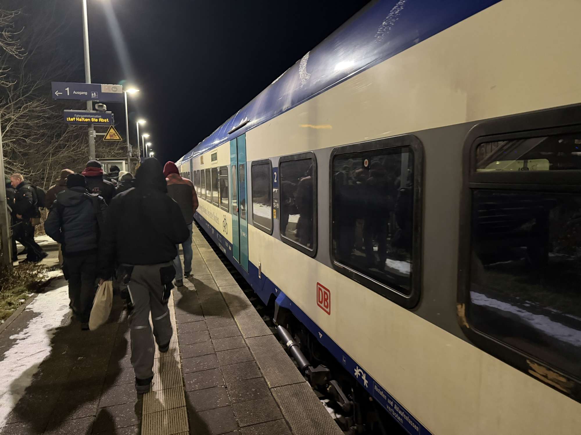 Herbst-Frust auf der Marschbahn: Massive Einschränkungen für Sylt-Reisende 7 Herbst-Frust auf der Marschbahn: Massive Einschränkungen für Sylt-Reisende