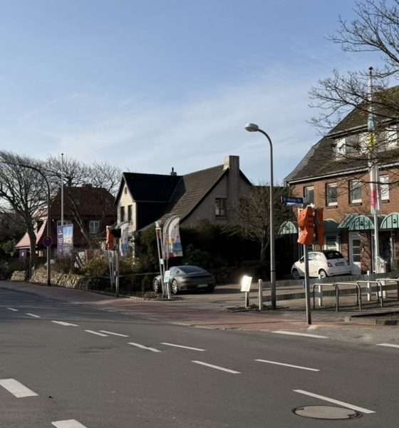 Westerland - Die Ampelanlage St.-Nicolai-Straße/Maybachstraße wird „runderneuert“