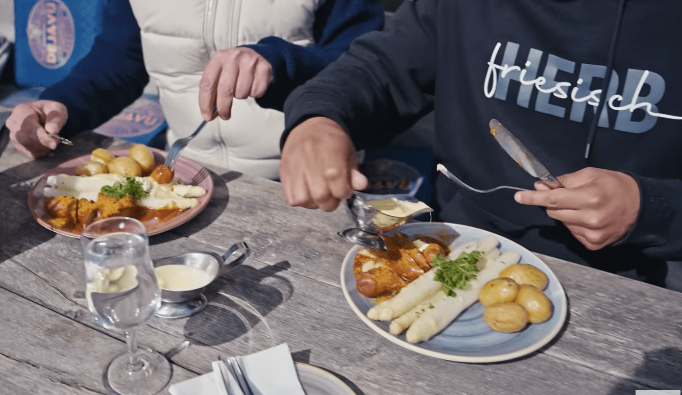Spargel trifft Currywurst: Sylts absurdester Geheimtipp, über den niemand schweigen kann