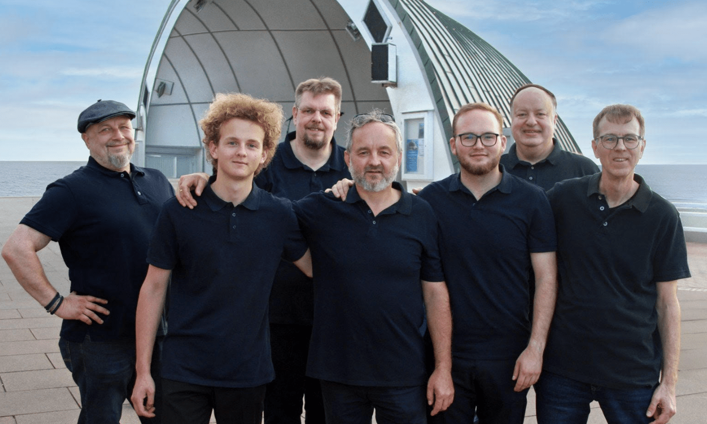 Zeitreise an der Musikmuschel: Wenn die „Gentlemen“ den Strand zum Beben bringen 10 Zeitreise an der Musikmuschel: Wenn die „Gentlemen“ den Strand zum Beben bringen