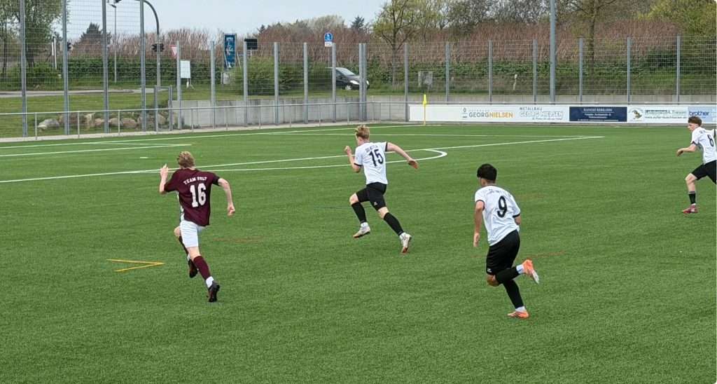 Souverän und stark: B-Junioren schlagen SG Mitte NF mit 3:0