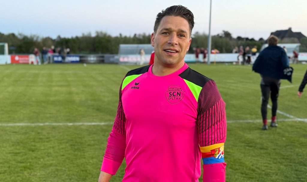 Im Video: Fußball-Gala mit Tränenfaktor: SC Norddörfer verabschiedet sich stilvoll 2 Im Video: Fußball-Gala mit Tränenfaktor: SC Norddörfer verabschiedet sich stilvoll