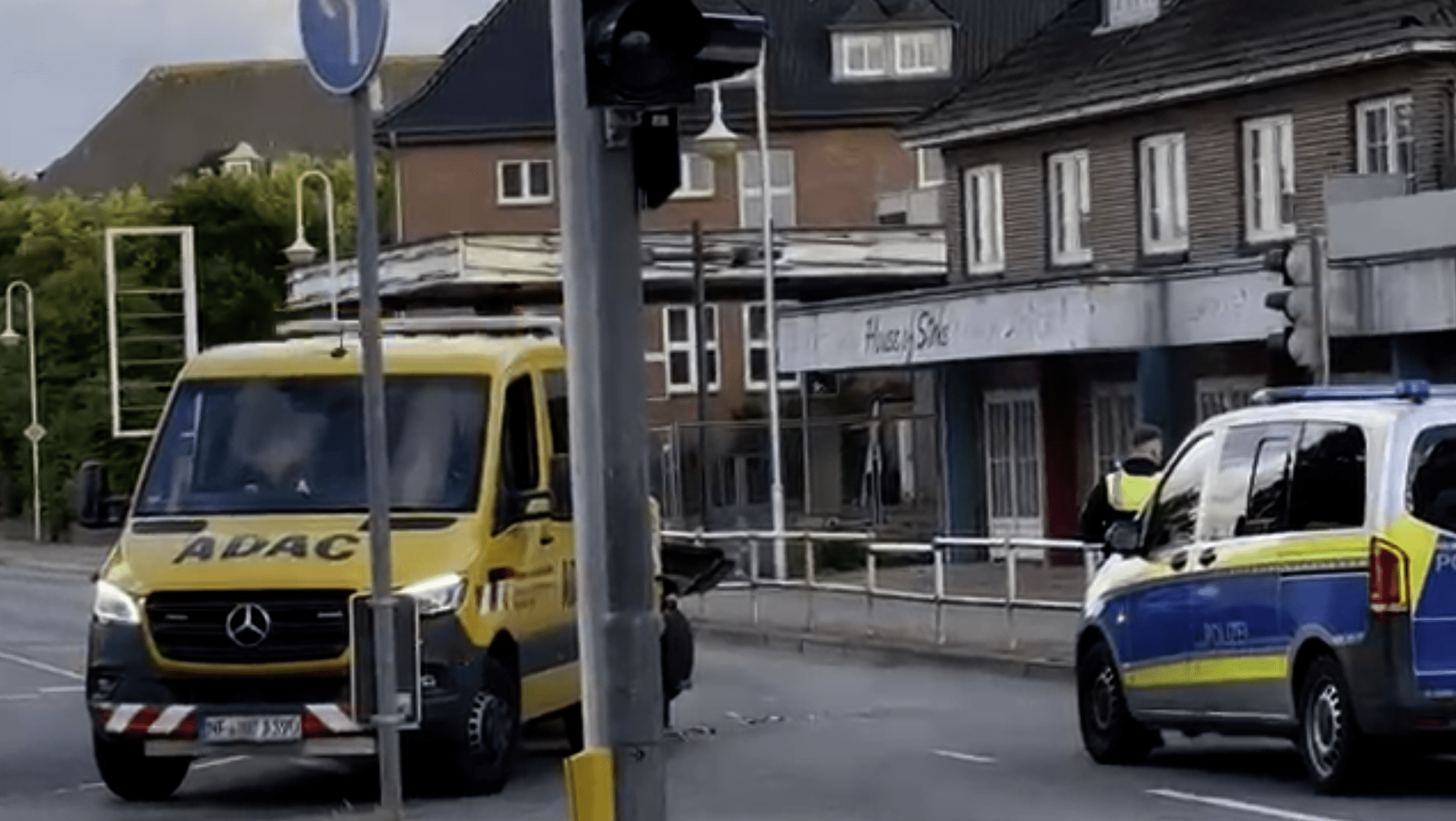 Defekte Ampel am Bahnweg: Gefahr trotz Meldung weiterhin nicht behoben 7 Sylt Ampel weiterhin defekt