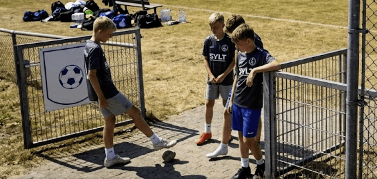 Historische Entscheidung im Norden: SHFV sagt komplettes Fußball-Wochenende ab – Bittere Hängepartie für die Sylter D-Jugend 3 Historische Entscheidung im Norden: SHFV sagt komplettes Fußball-Wochenende ab – Bittere Hängepartie für die Sylter D-Jugend
