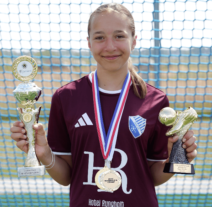 Rekorde, Tränen und ein Abschied für die Geschichtsbücher: Die perfekte Saison der C-Mädchen von Team Sylt 2 Emilia Otto