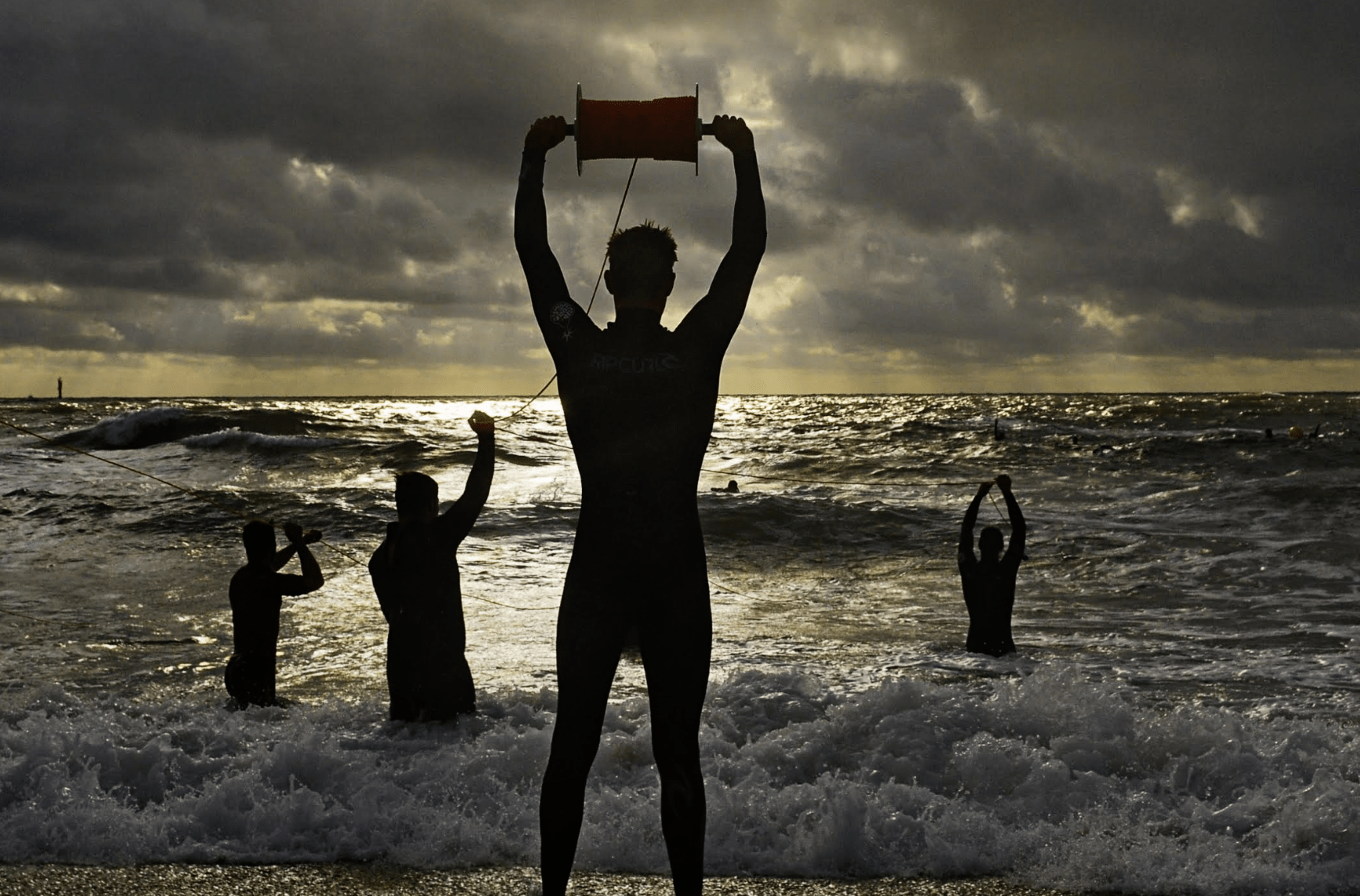 75 Jahre DLRG Sylt: Unsere Küstenhelden laden zum großen Rettungsschwimmer-Contest! 6 75 Jahre DLRG Sylt: Unsere Küstenhelden laden zum großen Rettungsschwimmer-Contest!
