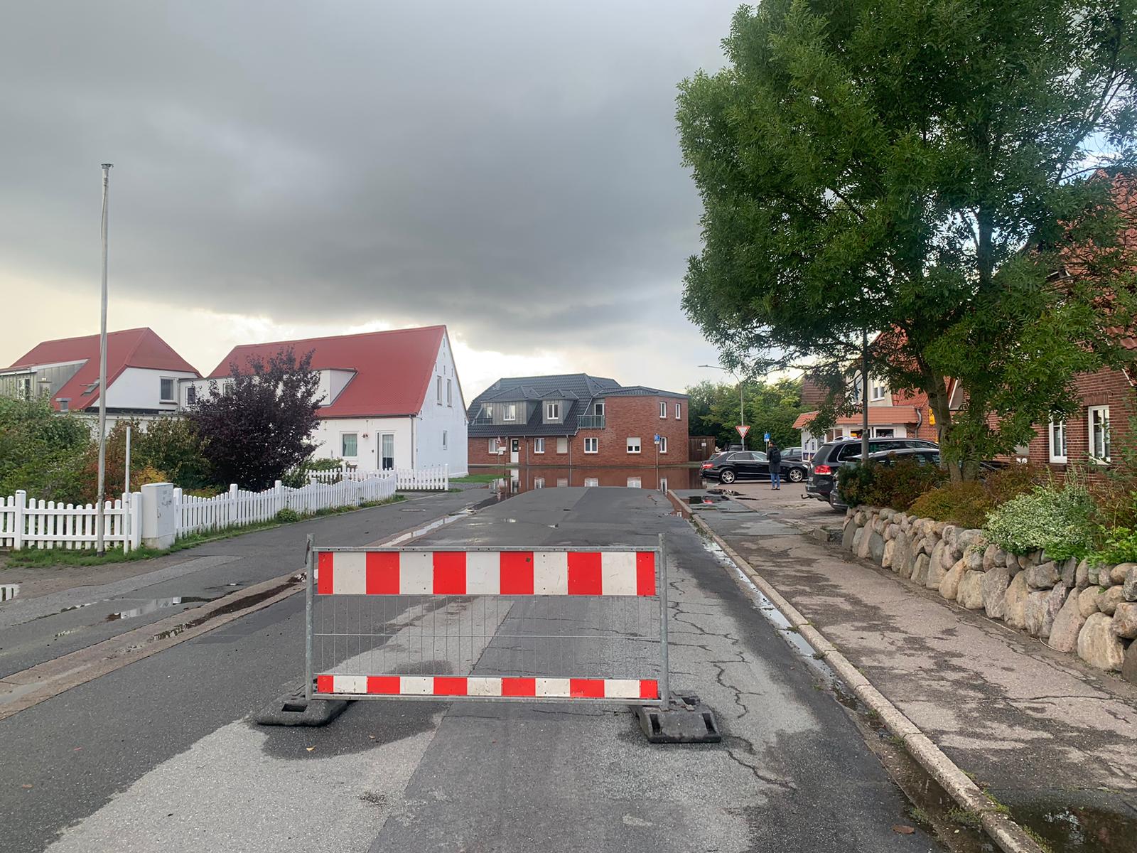 Klanxbüll hat wieder Seeblick - Ortsmitte überschwemmt - Sylt Pendler mit Umweg