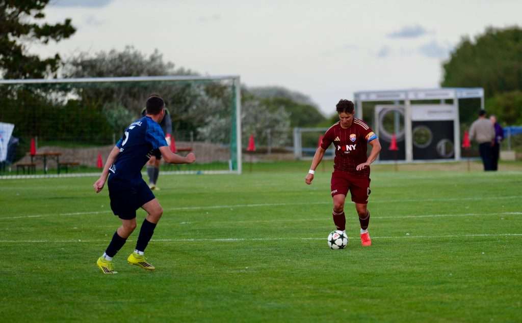 Pflichtaufgabe erledigt: SC Norddörfer gewinnt den Auftakt mit 1:0 gegen TSV Klixbüll 105 Pflichtaufgabe erledigt: SC Norddörfer gewinnt den Auftakt mit 1:0 gegen TSV Klixbüll