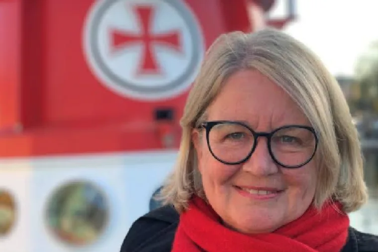 Kassler mit Schlagseite und Oma Irmas Sauerfleisch in List 33 Kassler mit Schlagseite und Oma Irmas Sauerfleisch in List