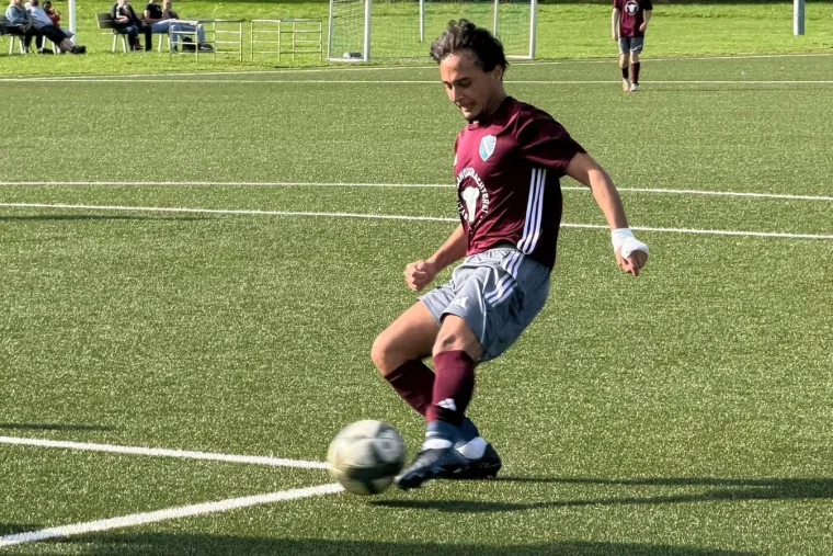 Der Nordfriesen-Haaland schlägt erneut zu: Team Sylt feiert 10:0 in Viöl