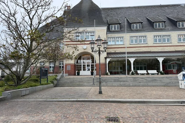 Sechs Jahre Insel, 10.000 Euro im Monat Bewerbungsschluss ist der 5. Dezember