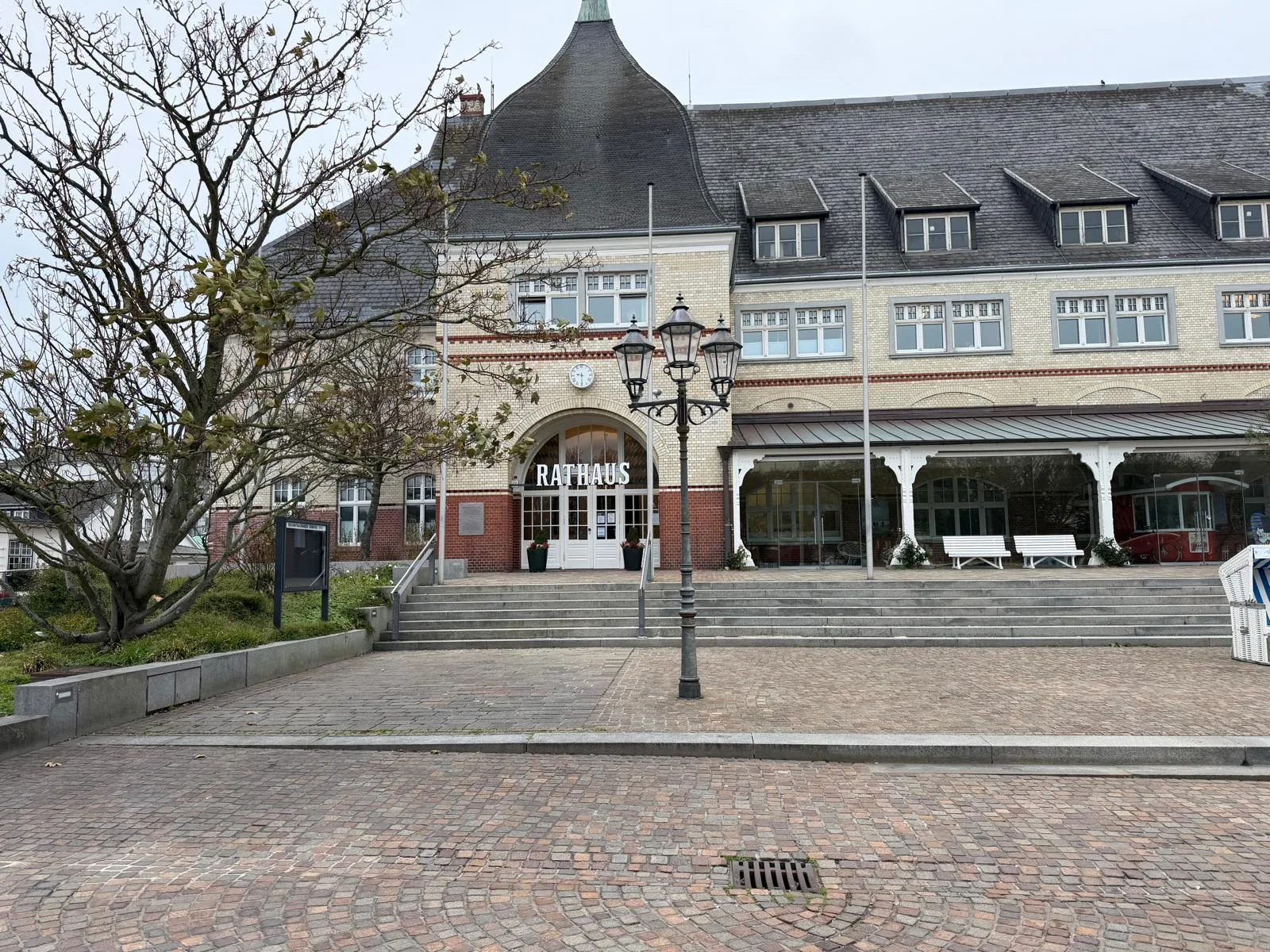 Sechs Jahre Insel, 10.000 Euro im Monat Bewerbungsschluss ist der 5. Dezember