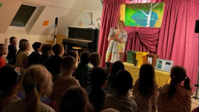 Mit Spaß für die Umwelt: Kinder der SYLT KITA werden zu Müll-Detektiven