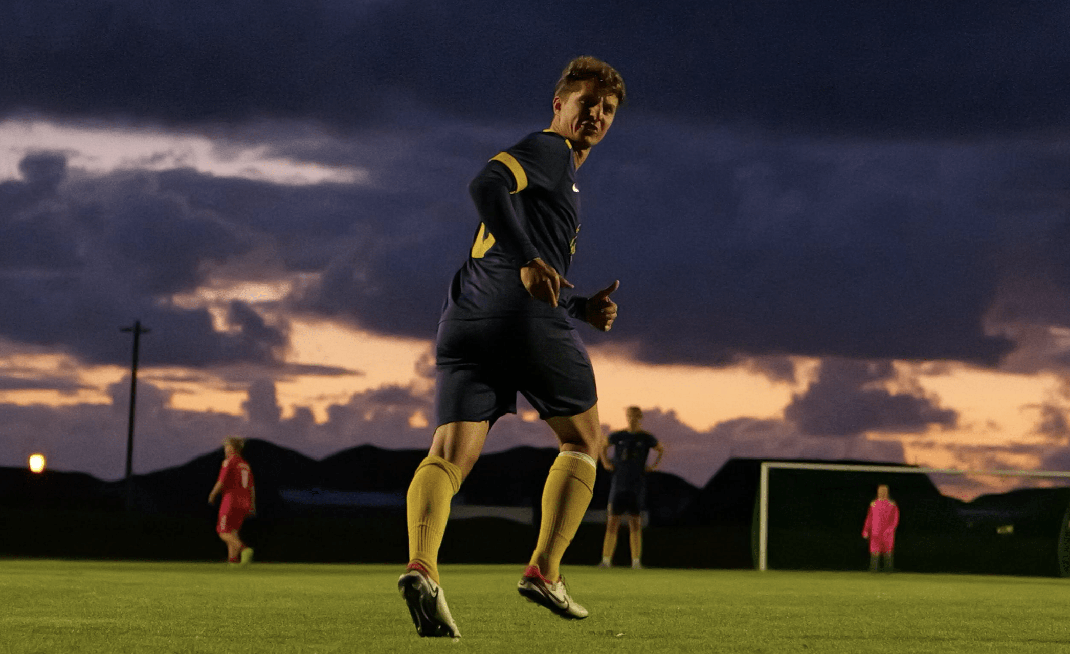 Sylt brennt für den Fußball: Ergebnisse, Ausblicke und alle Termine der Insel-Vereine 40 Sylt brennt für den Fußball: Ergebnisse, Ausblicke und alle Termine der Insel-Vereine