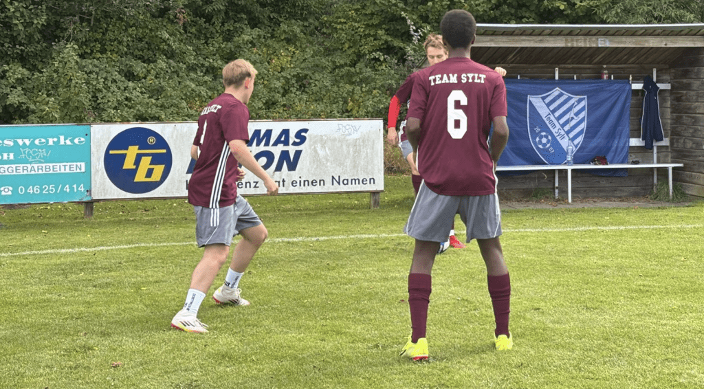 Sylter Tormaschine überrollt Tabellensechsten: 10:1-Gala nach frühem Rückstand