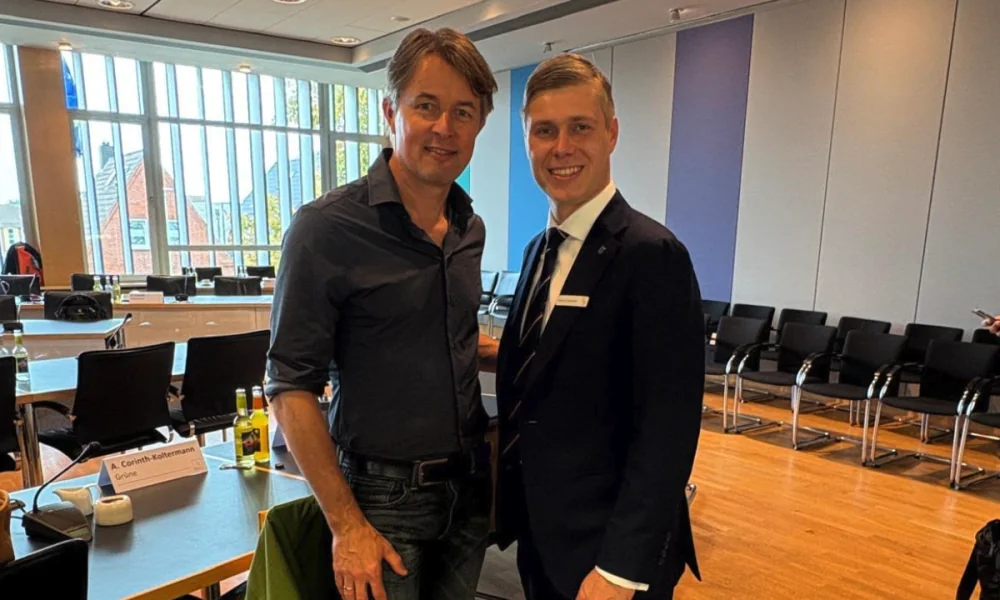 Für eine starke Verbindung zwischen Insel und Festland: Sylter Gemeinden gratulieren Landrat Lorenzen zur zweiten Amtszeit 234 Für eine starke Verbindung zwischen Insel und Festland: Sylter Gemeinden gratulieren Landrat Lorenzen zur zweiten Amtszeit