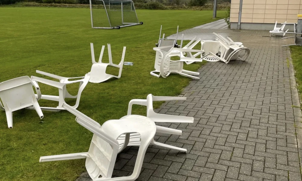 Team Sylt: Fussball geht immer! Heute 12.30 Uhr Boy Lornsen Grundschule C-Juniorinnen