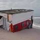 Ein Koloss aus Stahl, vom Meer zerschmettert: Wrackteile der "Sea Dagger" zerstreuen sich vor Sylt