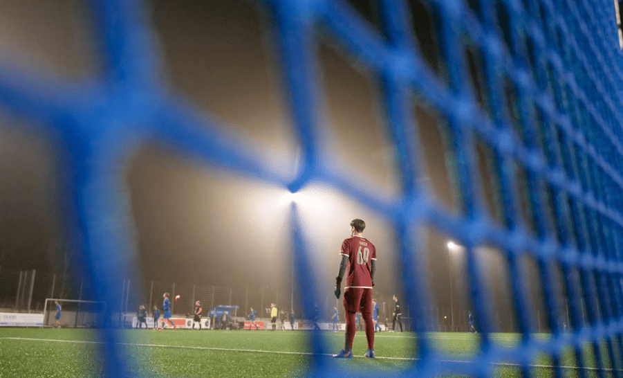 Torlos gegen Leck: Team Sylt scheitert an Latte, Pfosten und Keeper Hansen – Tabellenspitze bleibt in Reichweite 47 Torlos gegen Leck: Team Sylt scheitert an Latte, Pfosten und Keeper Hansen – Tabellenspitze bleibt in Reichweite