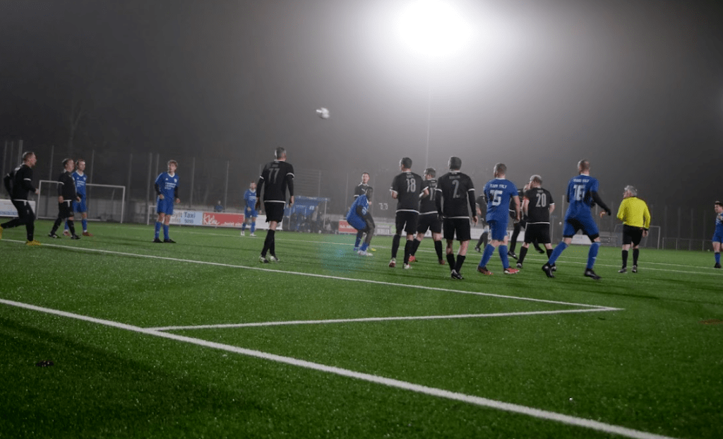 Torlos gegen Leck: Team Sylt scheitert an Latte, Pfosten und Keeper Hansen – Tabellenspitze bleibt in Reichweite 53 Torlos gegen Leck: Team Sylt scheitert an Latte, Pfosten und Keeper Hansen – Tabellenspitze bleibt in Reichweite