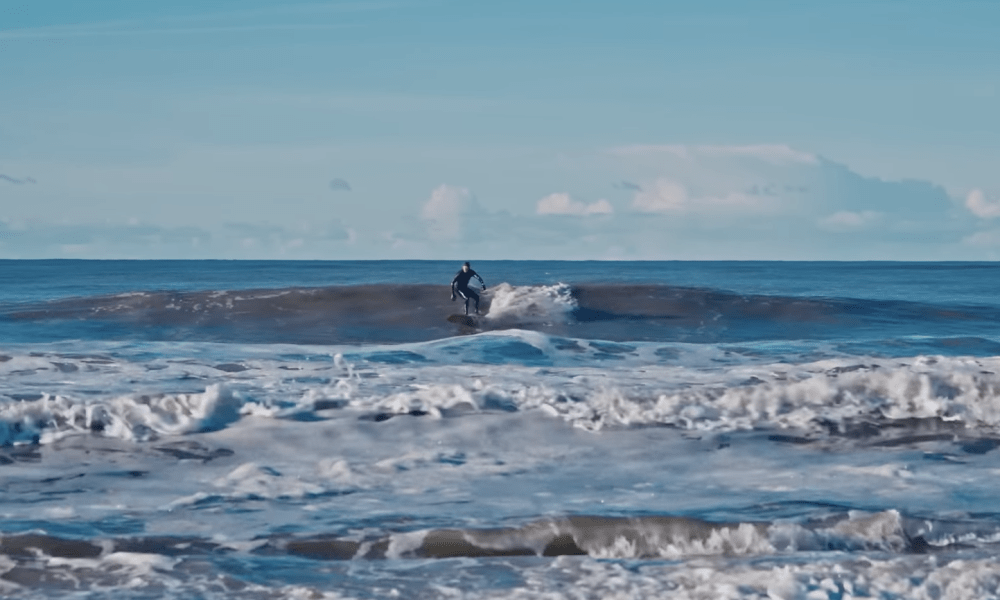 Vom Luxushotel zum Meeresrauschen: Ein Spaziergang über Westerlands pulsierende Strandstraße