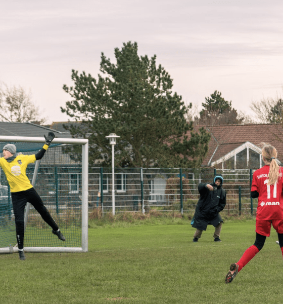 Eiskalt zur Herbstmeisterschaft: Team Sylt C-Juniorinnen krönen Hinrunde!