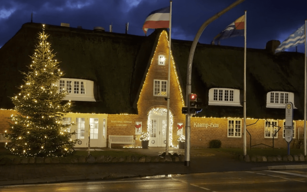 Sylter Weihnachtszauber: Von strahlenden Hüs zum Morsumer Herzstück