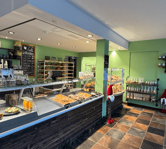 Neues Leben in alter Backstube: "Slow Bakin' Sylt" bringt Farbe und Genuss in den Kiarwai