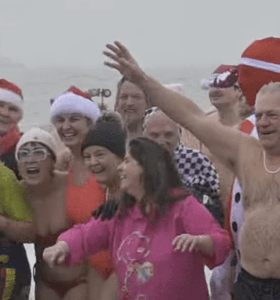 Weihnachtsbaden 2025 auf Sylt - Spektakel in den eiskalten Fluten