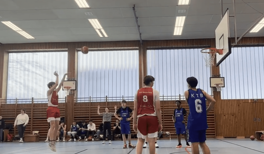 Sylter Basketballer mit Sieg