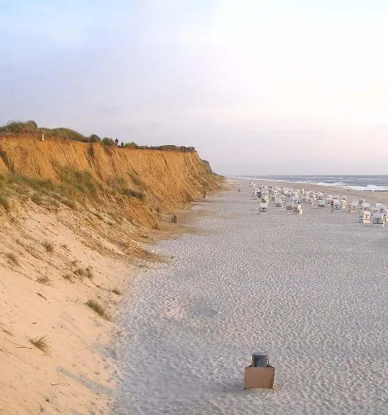 Faszination und Gefahr: Der ultimative Guide für sicheres Sturm-Watching am Roten Kliff