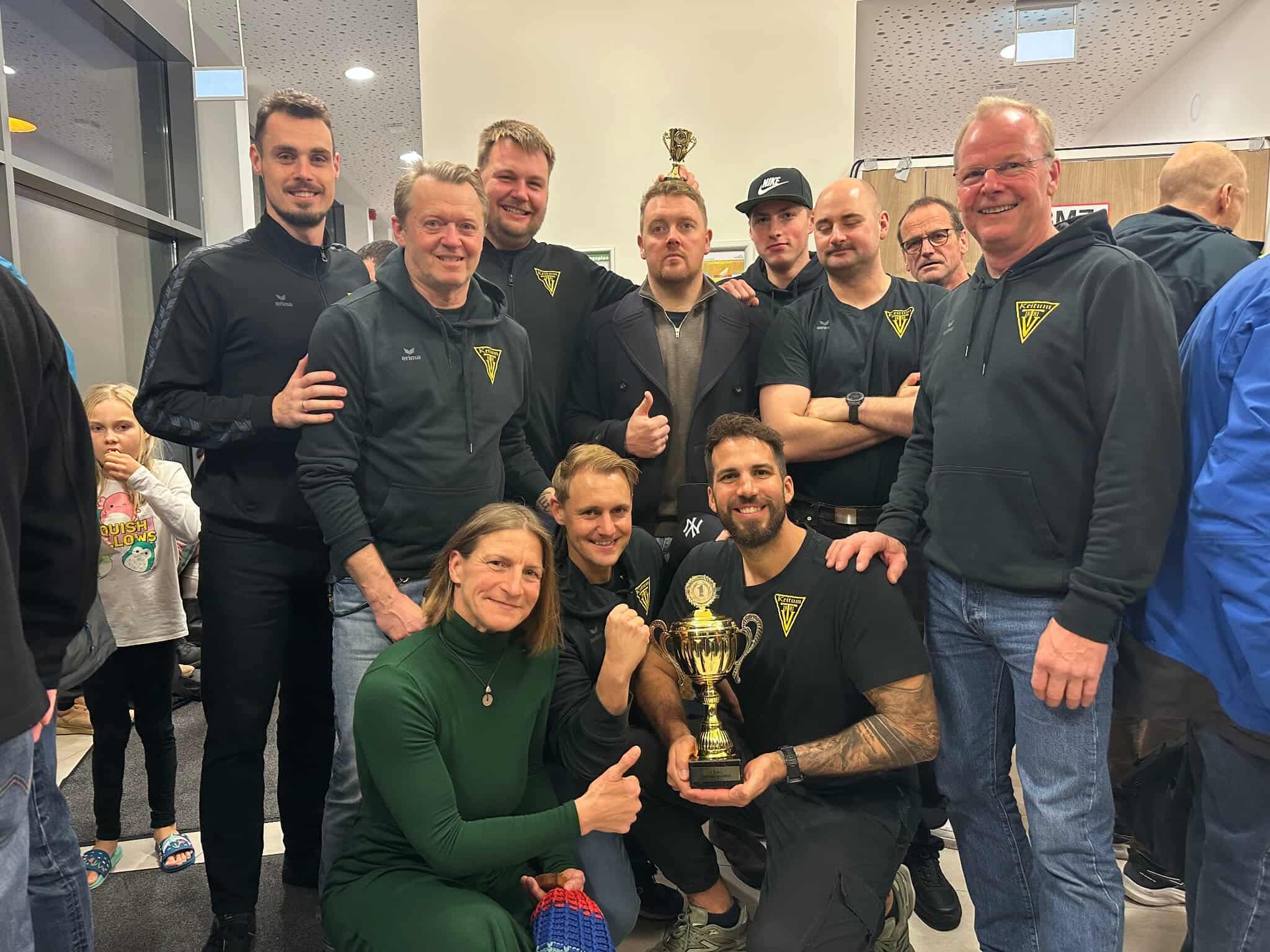 TV Keitum schreibt Sportgeschichte: Das perfekte Triple ist Insel-Sache! 48 TV Keitum schreibt Sportgeschichte: Das perfekte Triple ist Insel-Sache!